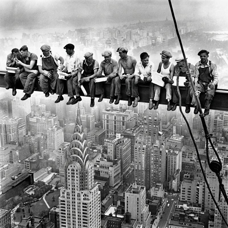 Lunch atop a Skyscraper, the original photograph
